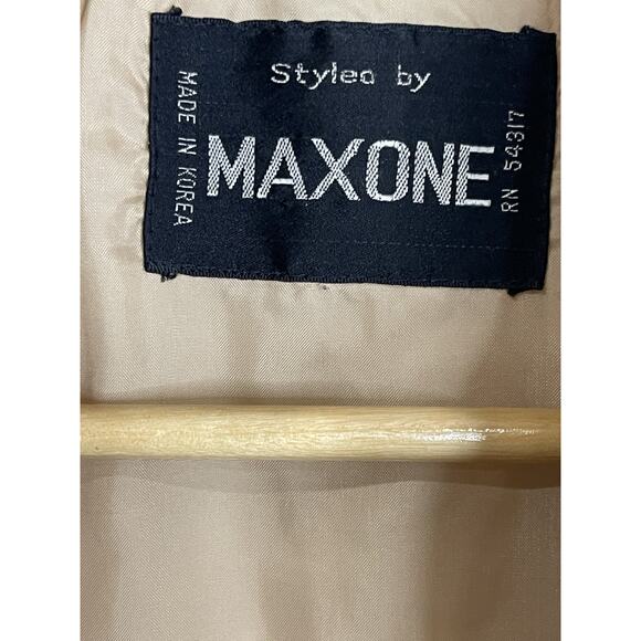 MAXONE Vintage Tan Quilted Spring Jacket Size Med- Large } Deep Pockets - Picture 2 of 10